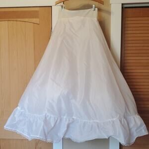 Petticoat Crinoline for wedding dress size 12 EUC